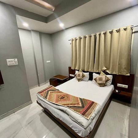 Hotel Shankar Ujjain Ngoại thất bức ảnh