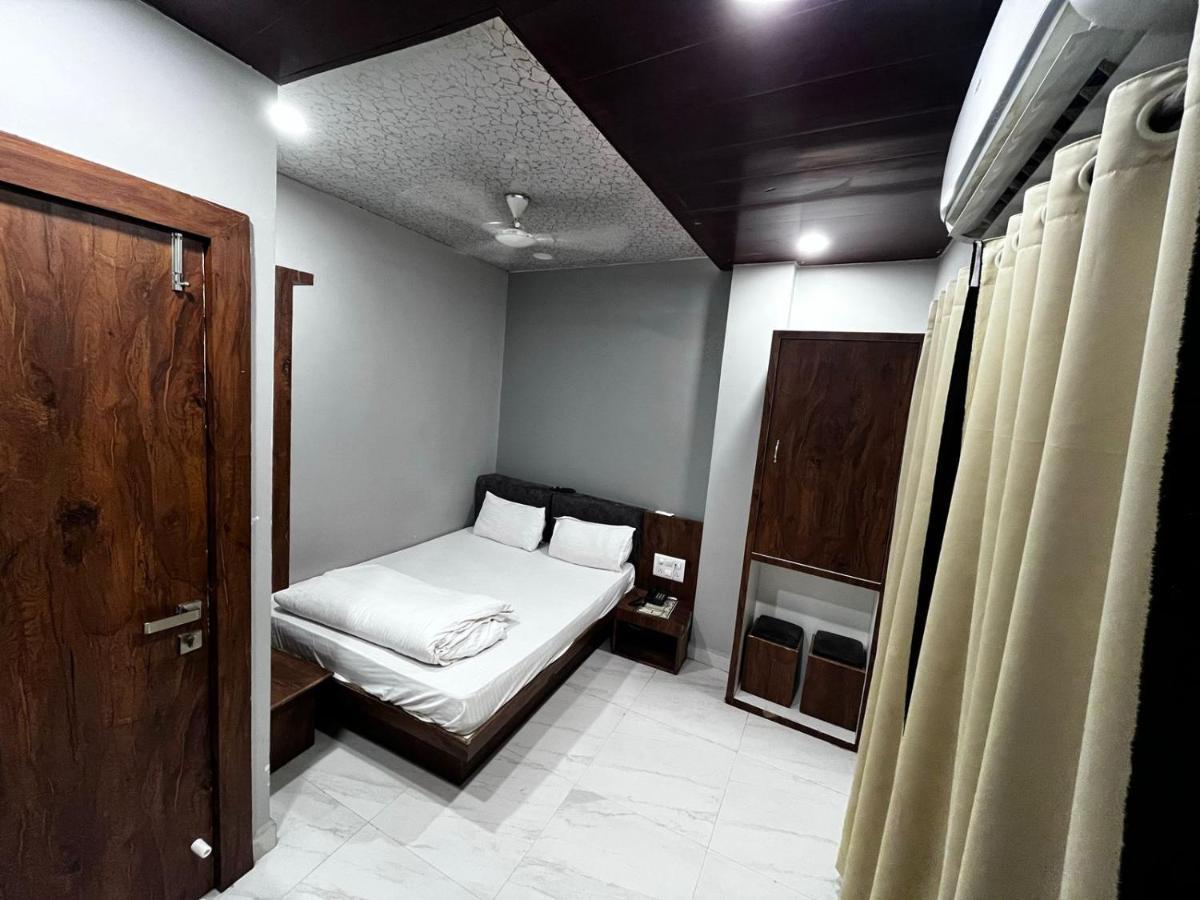 Hotel Shankar Ujjain Ngoại thất bức ảnh