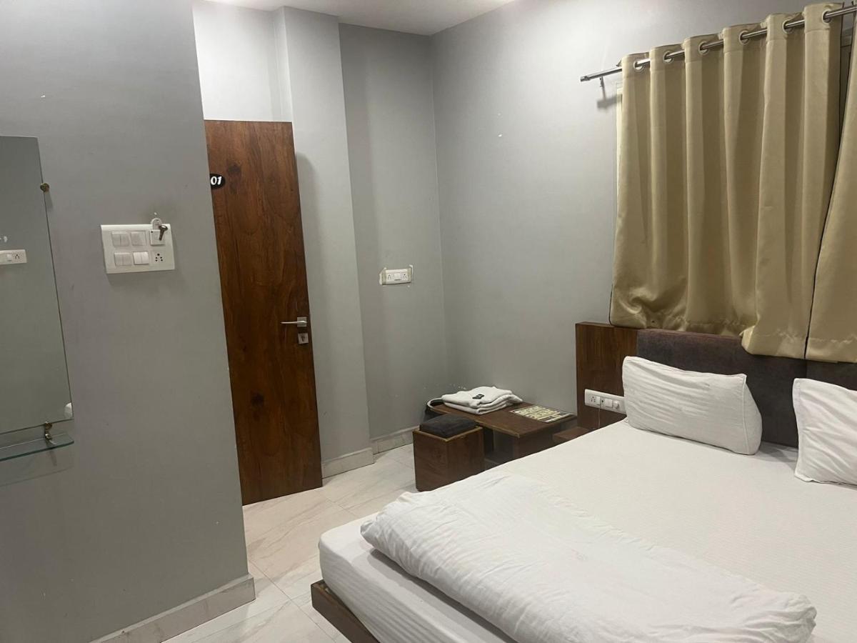 Hotel Shankar Ujjain Ngoại thất bức ảnh